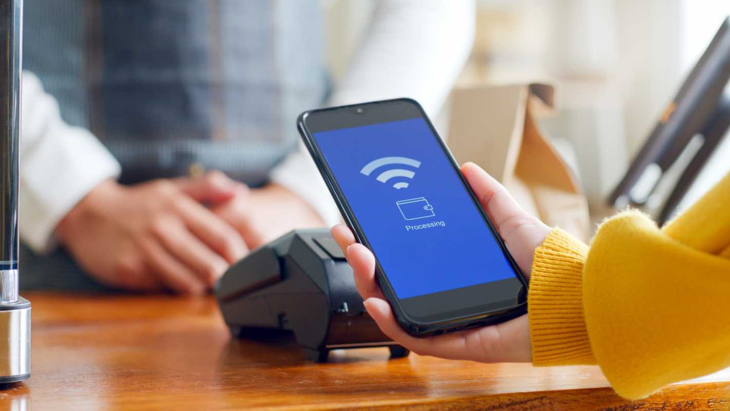 Top Wireless Payment Systems to Keep Your Independent Café Competitive