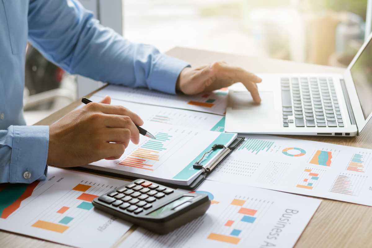 The Top Tools for Streamlining Payroll in Seasonal Event Planning Companies